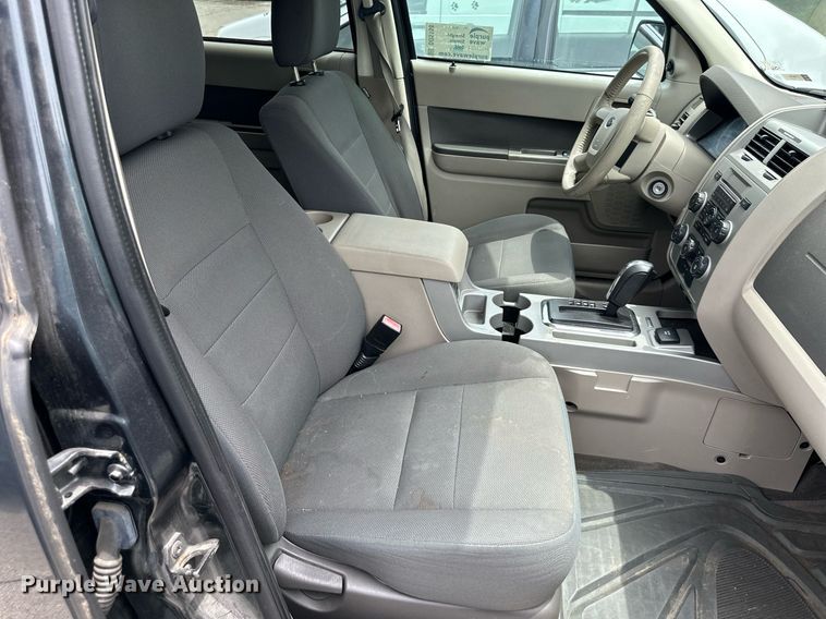 image for item DO5158 2009  Ford Escape Hybrid  SUV