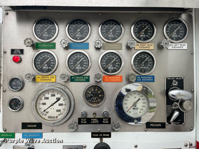 image for item DP0477 1977 Mack CF-600  pumper fire truck