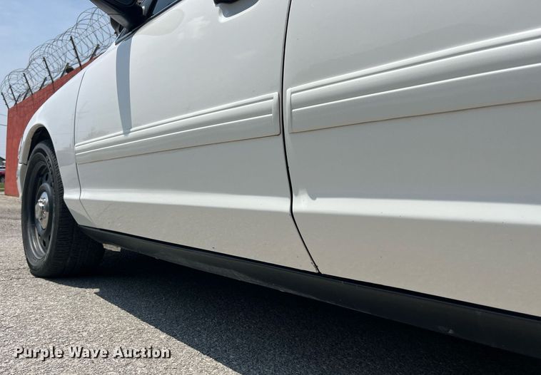 image for item DP0519 2011 Ford Crown Victoria Police Interceptor