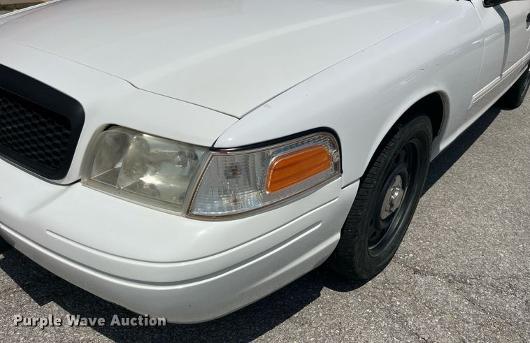 image for item DP0519 2011 Ford Crown Victoria Police Interceptor
