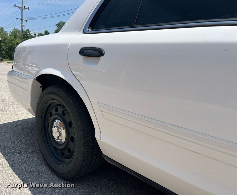 image for item DP0519 2011 Ford Crown Victoria Police Interceptor