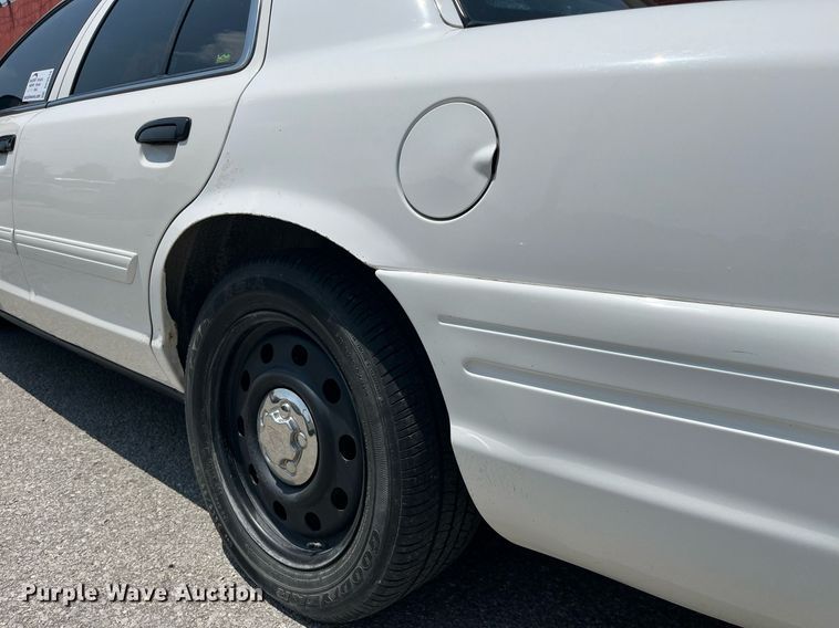 image for item DP0519 2011 Ford Crown Victoria Police Interceptor