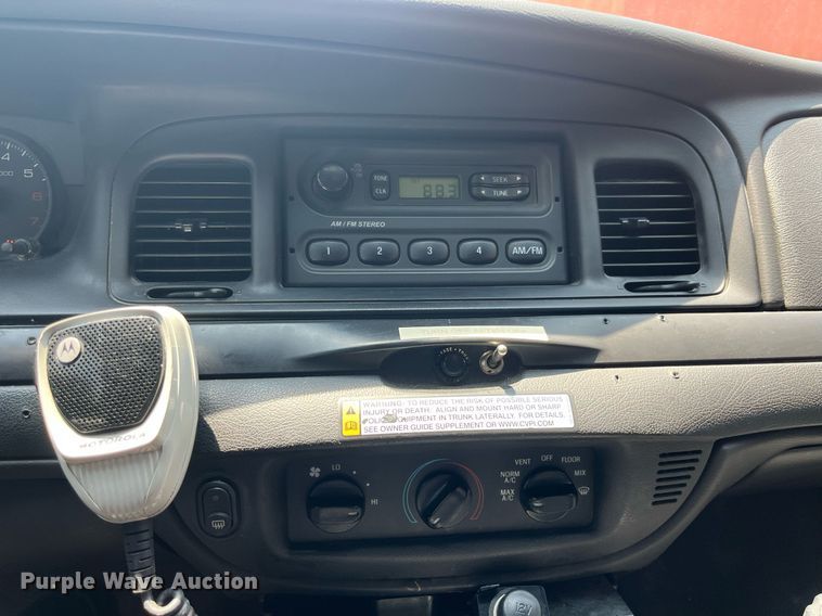 image for item DP0519 2011 Ford Crown Victoria Police Interceptor