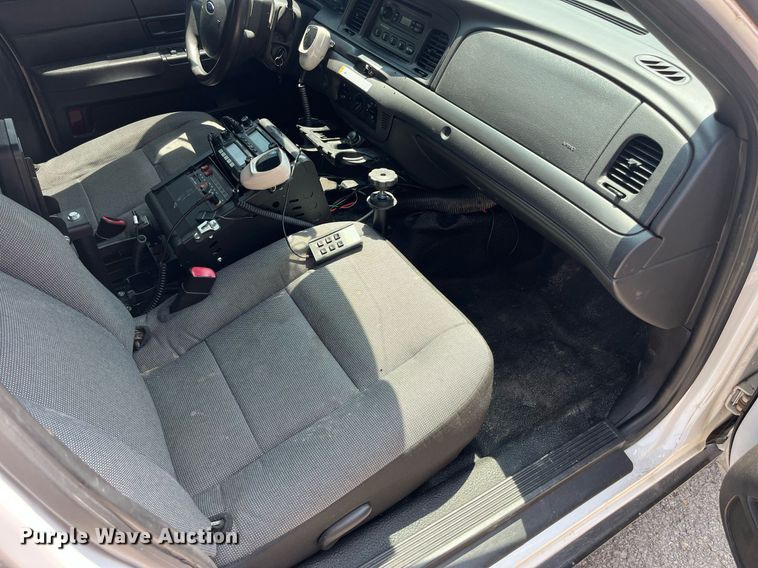 image for item DP0519 2011 Ford Crown Victoria Police Interceptor