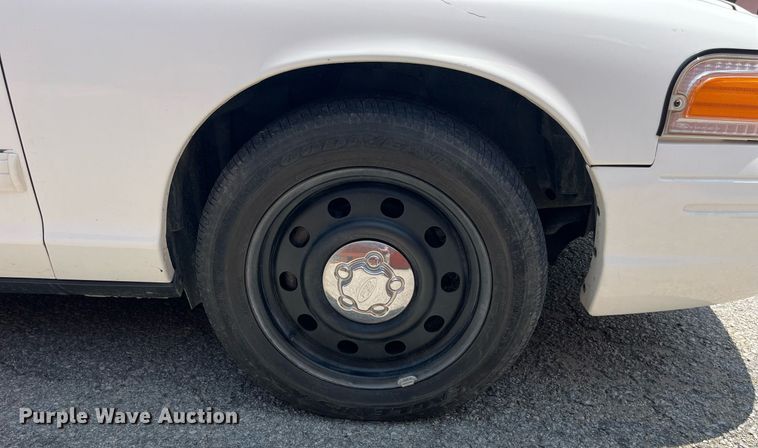 image for item DP0519 2011 Ford Crown Victoria Police Interceptor