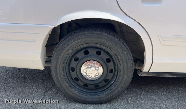 image for item DP0519 2011 Ford Crown Victoria Police Interceptor