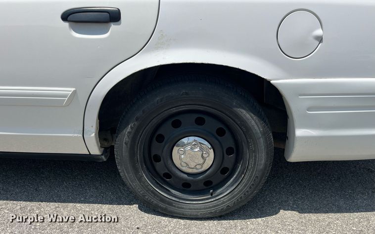 image for item DP0519 2011 Ford Crown Victoria Police Interceptor