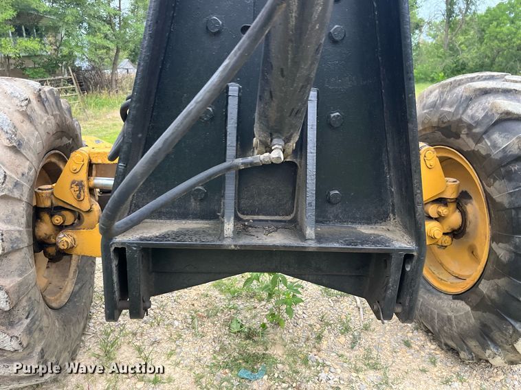 image for item DP0523 Champion 720A  motor grader