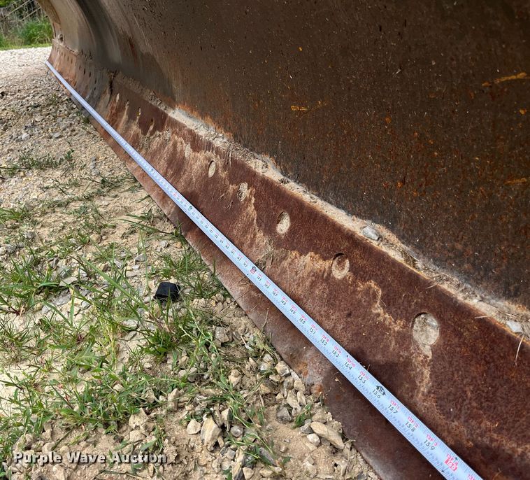 image for item DP0523 Champion 720A  motor grader