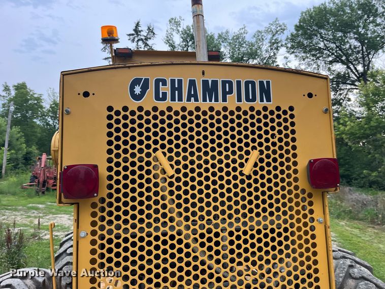 image for item DP0523 Champion 720A  motor grader