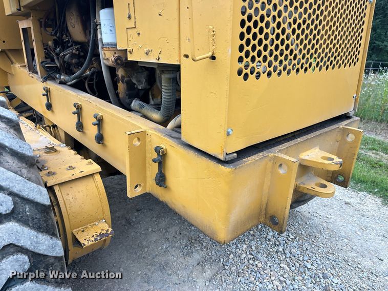 image for item DP0523 Champion 720A  motor grader