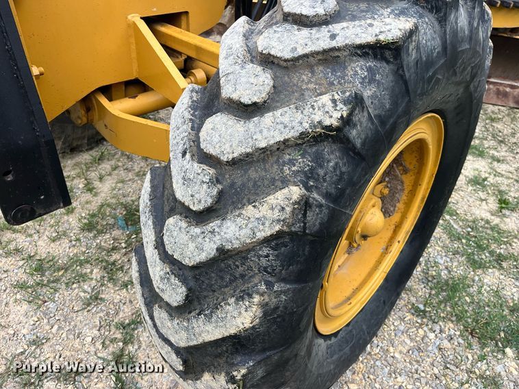 image for item DP0523 Champion 720A  motor grader