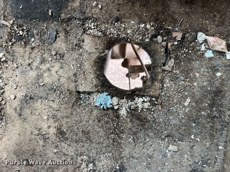 image for item DP0524 1996 Mack CH613  semi truck