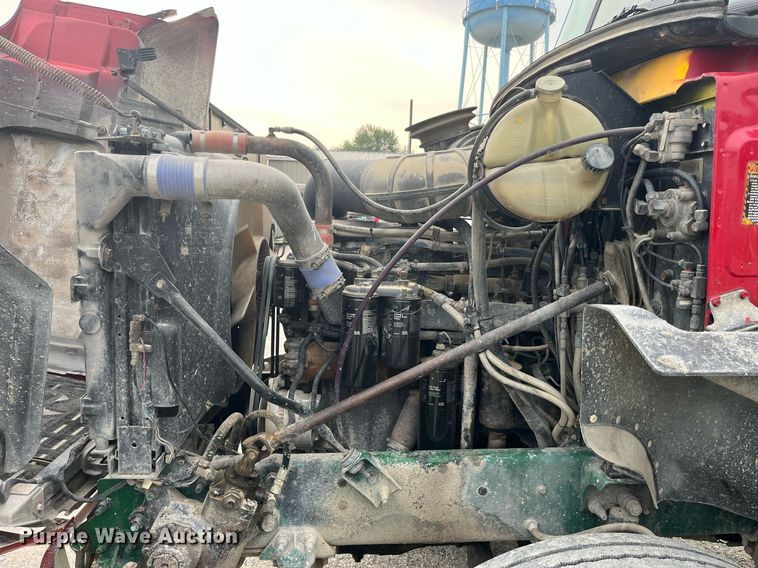 image for item DP0524 1996 Mack CH613  semi truck