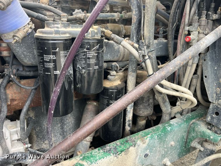 image for item DP0524 1996 Mack CH613  semi truck