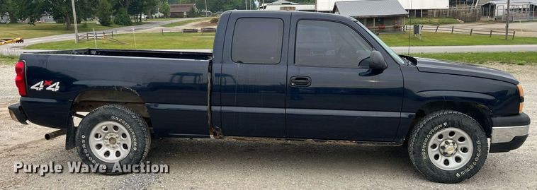 image for item DP0525 2006 Chevrolet Silverado 1500  Ext. Cab pickup truck