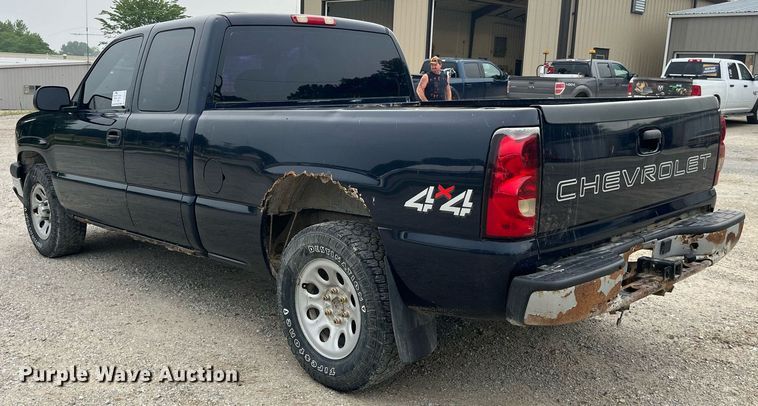 image for item DP0525 2006 Chevrolet Silverado 1500  Ext. Cab pickup truck