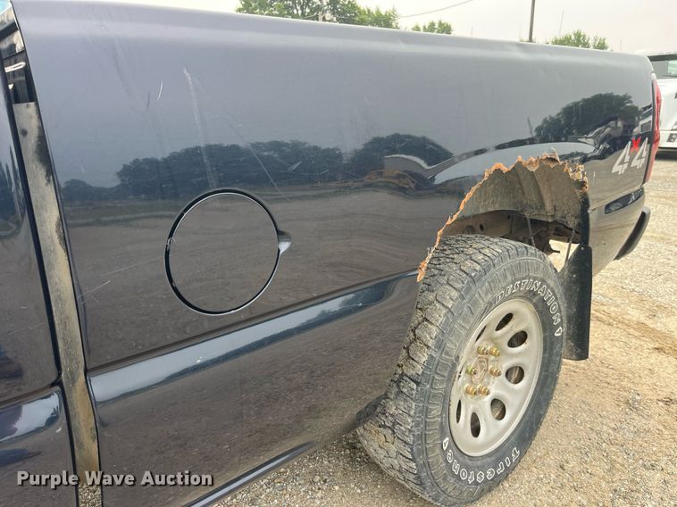 image for item DP0525 2006 Chevrolet Silverado 1500  Ext. Cab pickup truck