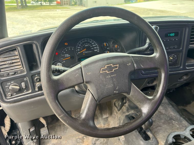 image for item DP0525 2006 Chevrolet Silverado 1500  Ext. Cab pickup truck