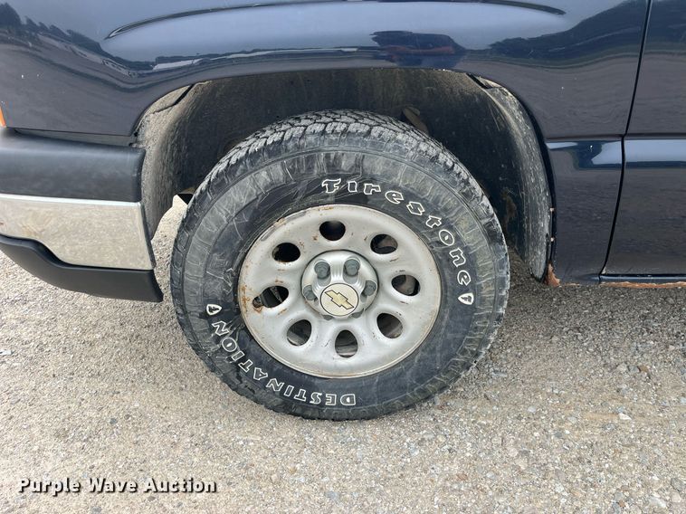 image for item DP0525 2006 Chevrolet Silverado 1500  Ext. Cab pickup truck