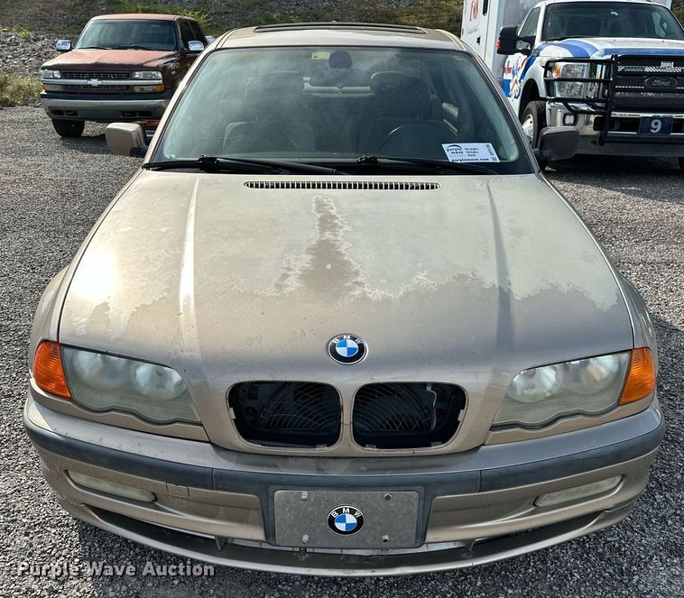 image for item DP3136 2001 BMW 330i