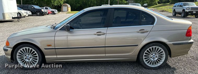 image for item DP3136 2001 BMW 330i