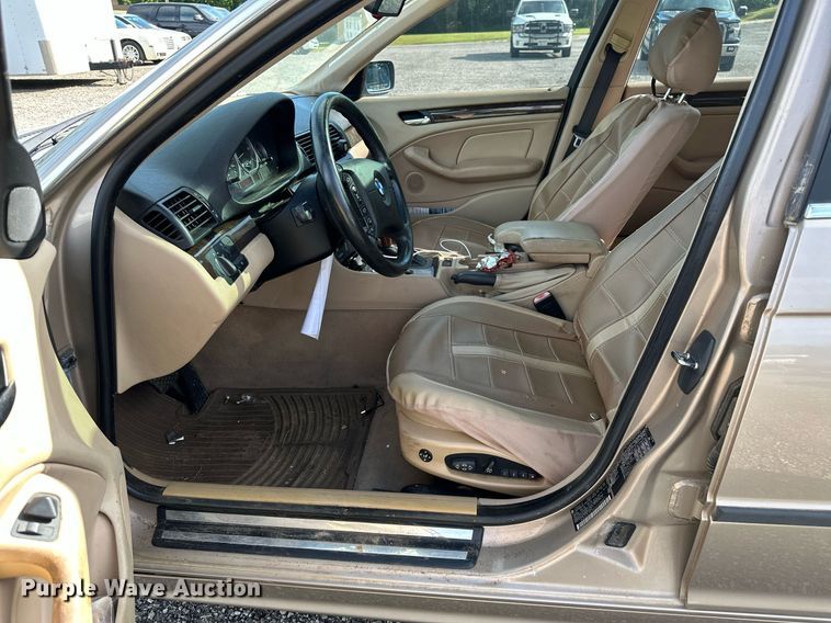 image for item DP3136 2001 BMW 330i