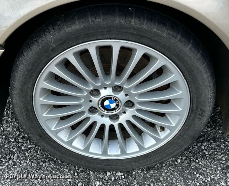image for item DP3136 2001 BMW 330i