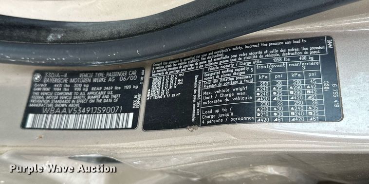 image for item DP3136 2001 BMW 330i