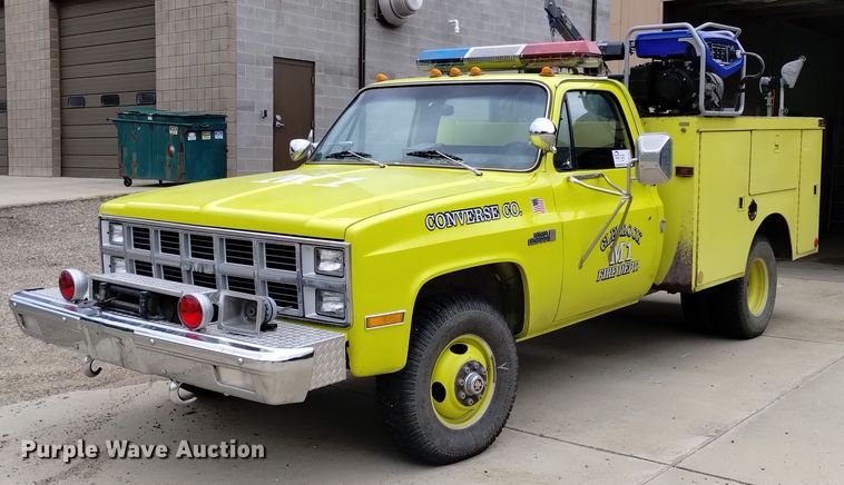 image for item DP3277 1982 GMC K3500  rescue vehicle