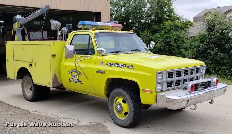 image for item DP3277 1982 GMC K3500  rescue vehicle