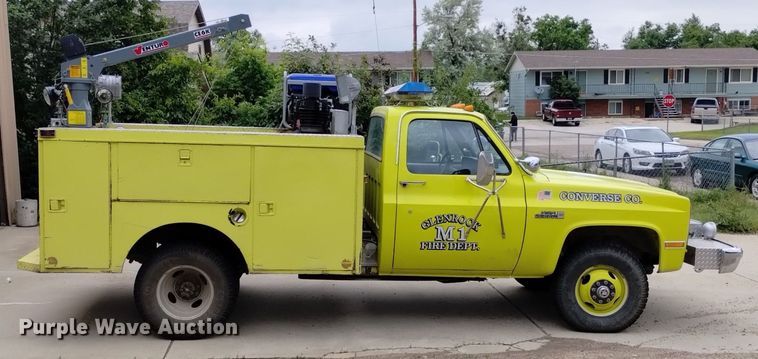 image for item DP3277 1982 GMC K3500  rescue vehicle