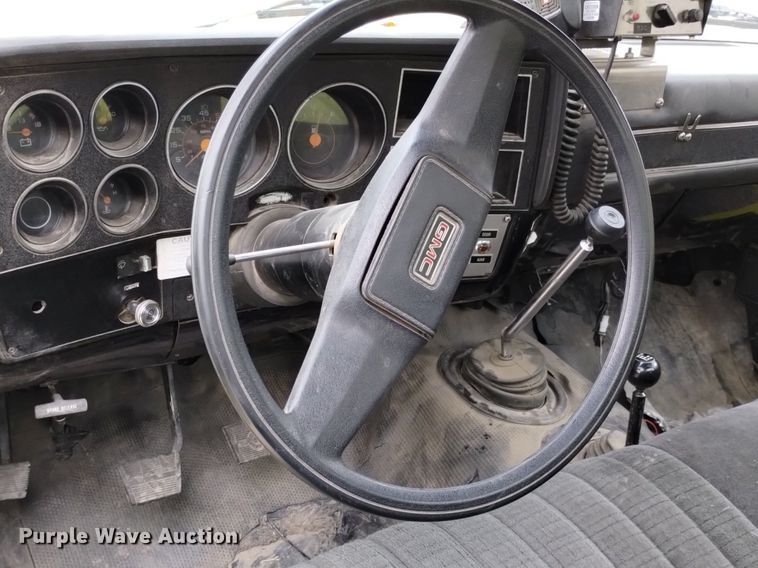 image for item DP3277 1982 GMC K3500  rescue vehicle