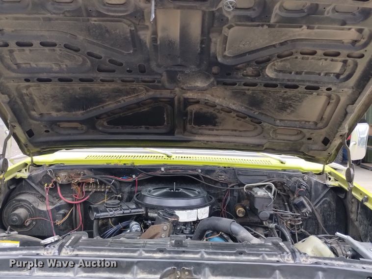 image for item DP3277 1982 GMC K3500  rescue vehicle