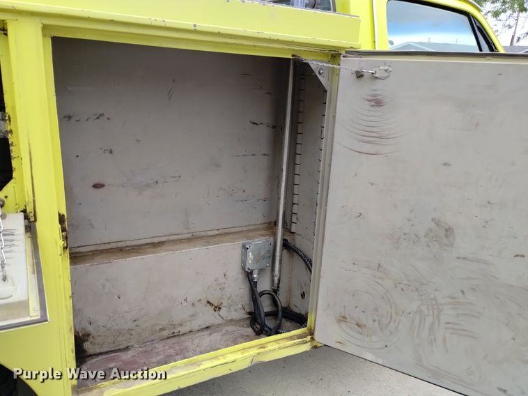 image for item DP3277 1982 GMC K3500  rescue vehicle