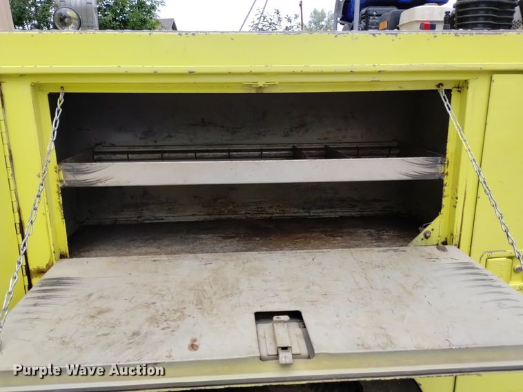 image for item DP3277 1982 GMC K3500  rescue vehicle