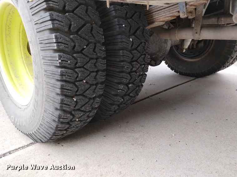 image for item DP3277 1982 GMC K3500  rescue vehicle