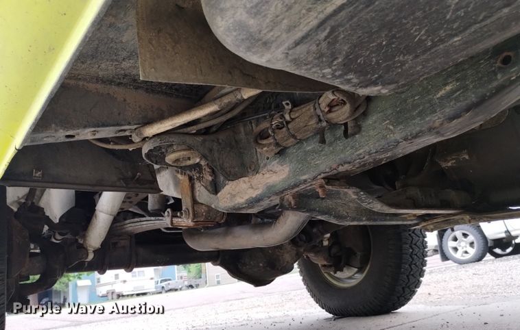 image for item DP3277 1982 GMC K3500  rescue vehicle