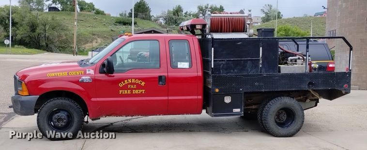 image for item DP3280 2000 Ford  F350 Super Duty  brush fire truck
