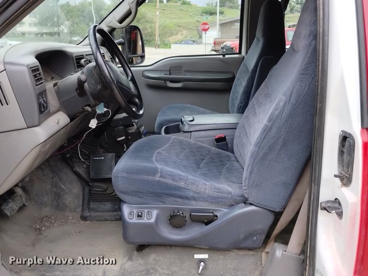 image for item DP3280 2000 Ford  F350 Super Duty  brush fire truck