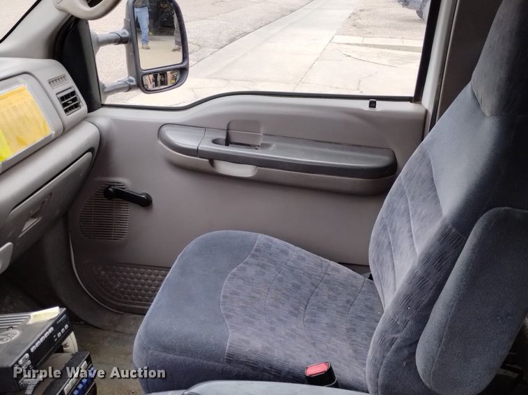 image for item DP3280 2000 Ford  F350 Super Duty  brush fire truck