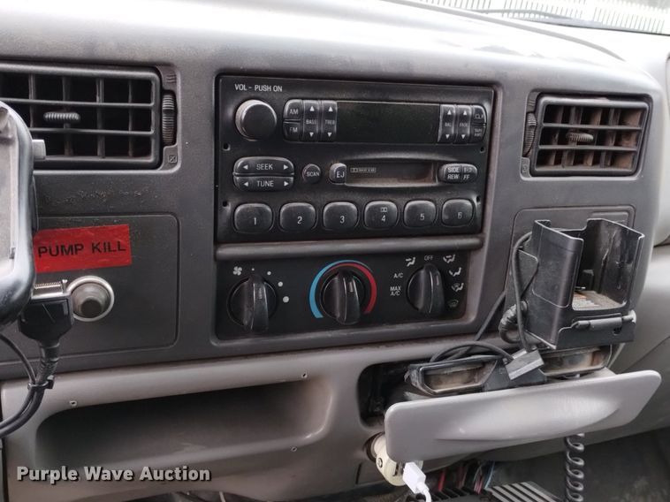 image for item DP3280 2000 Ford  F350 Super Duty  brush fire truck