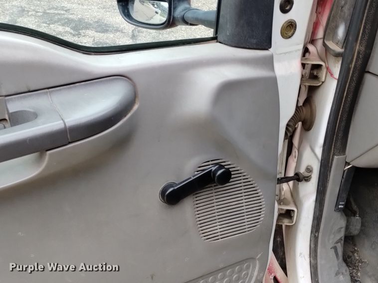 image for item DP3280 2000 Ford  F350 Super Duty  brush fire truck