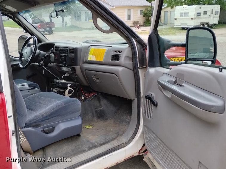 image for item DP3280 2000 Ford  F350 Super Duty  brush fire truck