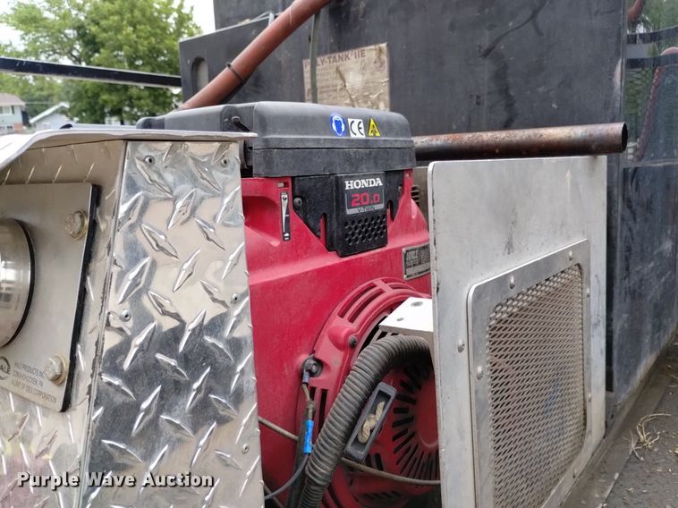 image for item DP3280 2000 Ford  F350 Super Duty  brush fire truck