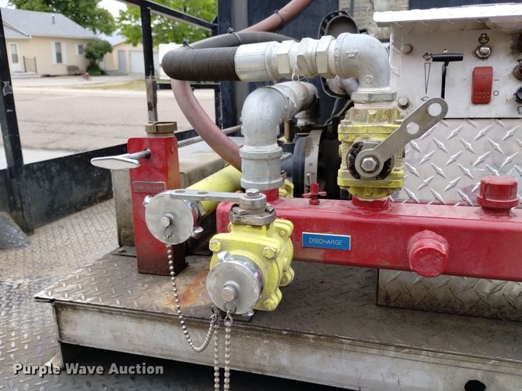 image for item DP3280 2000 Ford  F350 Super Duty  brush fire truck