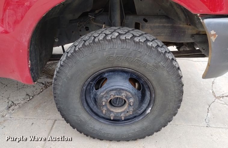 image for item DP3280 2000 Ford  F350 Super Duty  brush fire truck