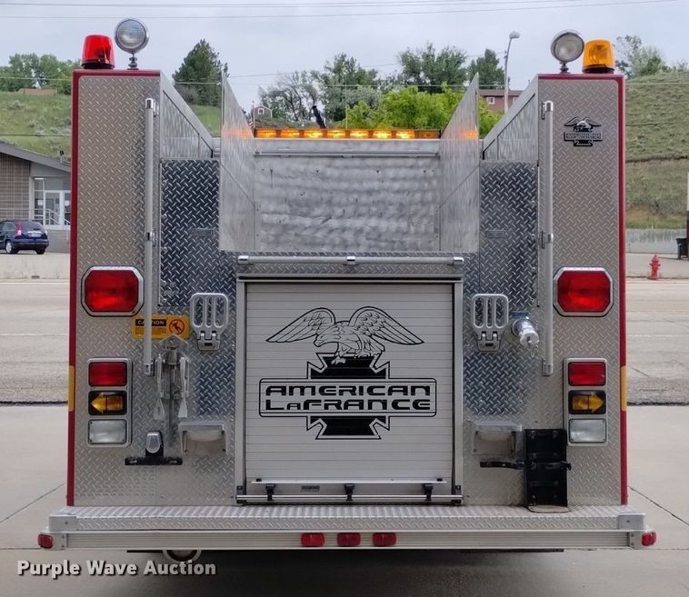 image for item DP3281 2001 Freightliner FL80  pumper fire truck