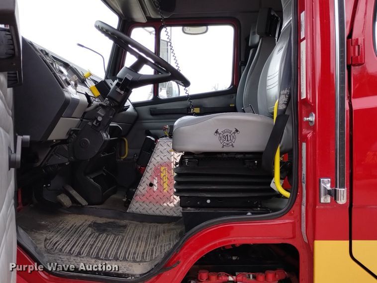 image for item DP3281 2001 Freightliner FL80  pumper fire truck