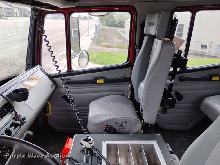 image for item DP3281 2001 Freightliner FL80  pumper fire truck